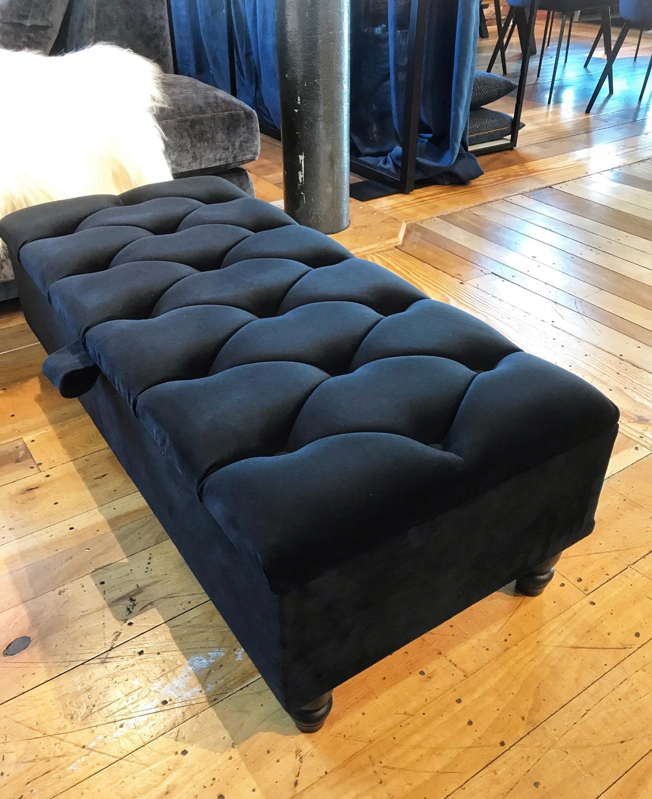 Black matching buttons chesterfield made to measure storage box - ISTOOLS