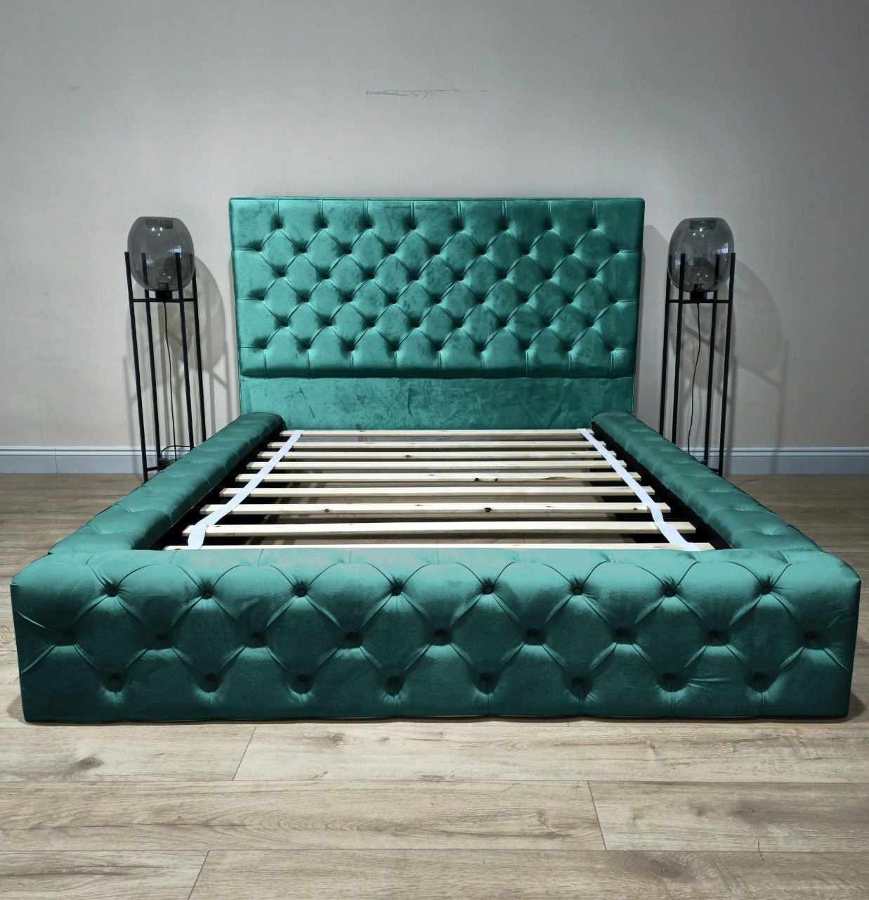 Green bose bed chesterfield tufted matching buttons - ISTOOLS