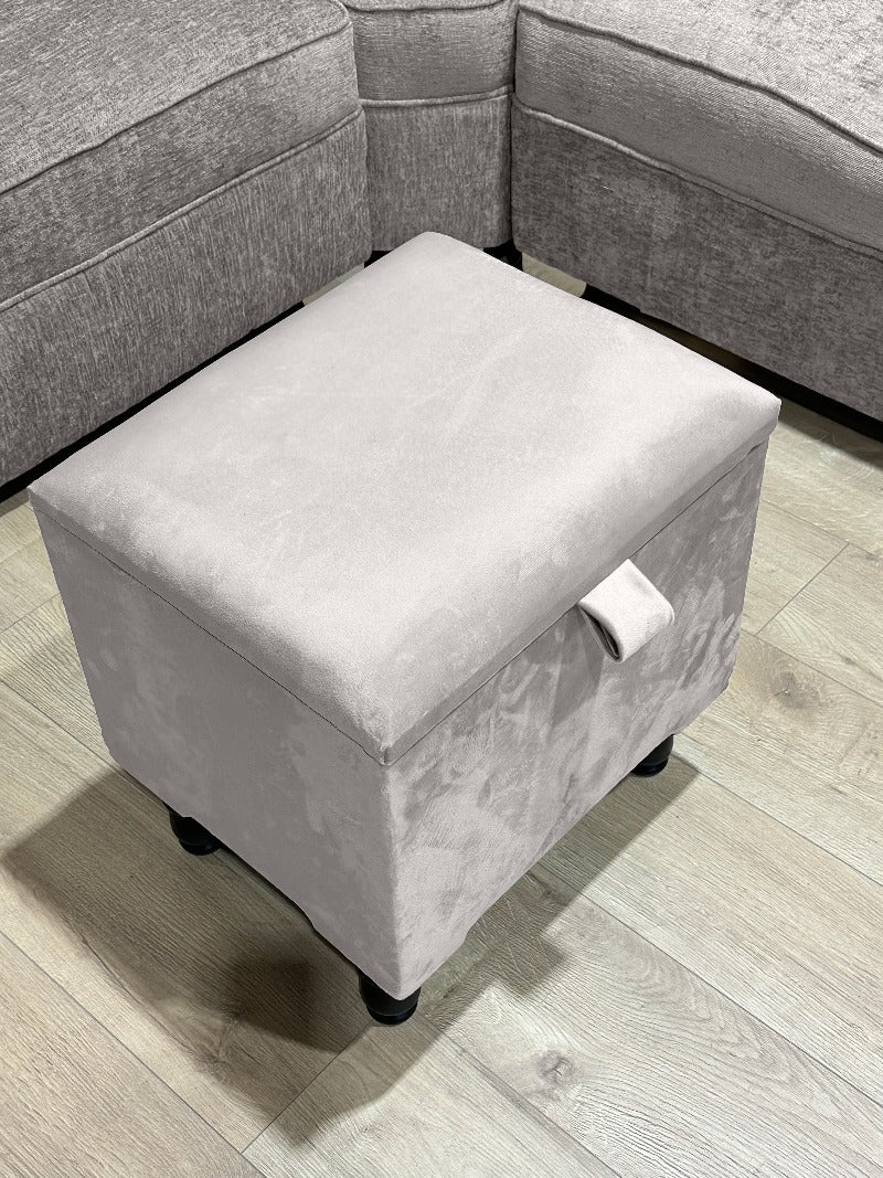 Off white ottoman on sale coffee table