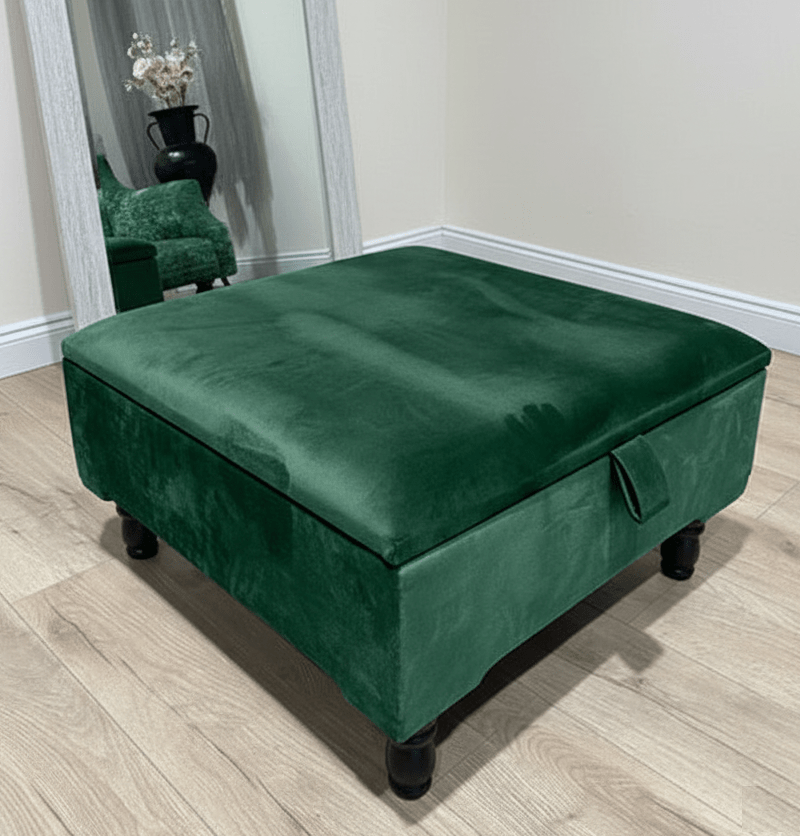 Square Chesterfield ottoman with spacious storage compartment - ISTOOLS