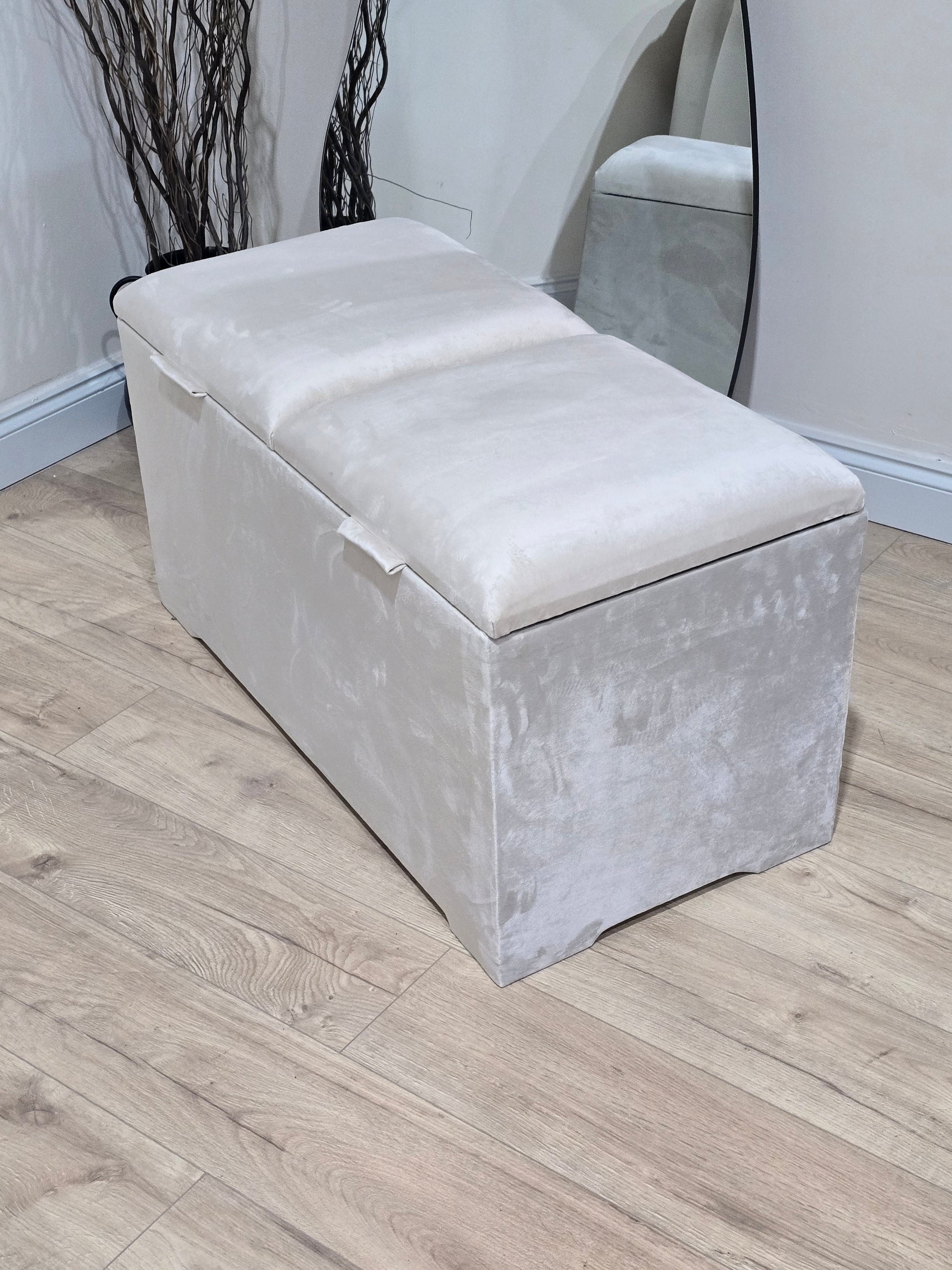 Double lid - deep ottoman storage & coffee table - ISTOOLS