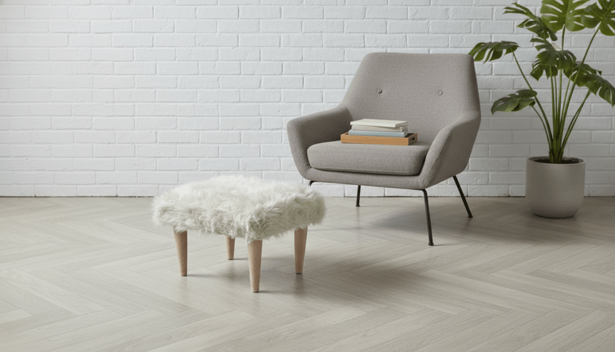 Fluffy Teddy Footrest Pouffe – Handmade Plush Velvet Footstool for Cozy Living - ISTOOLS