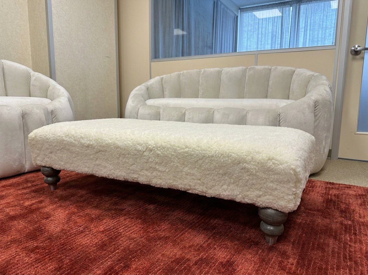 ISTOOLS Luxury Footstool – Soft Cozy Fur Bench for Living Room Comfort - ISTOOLS