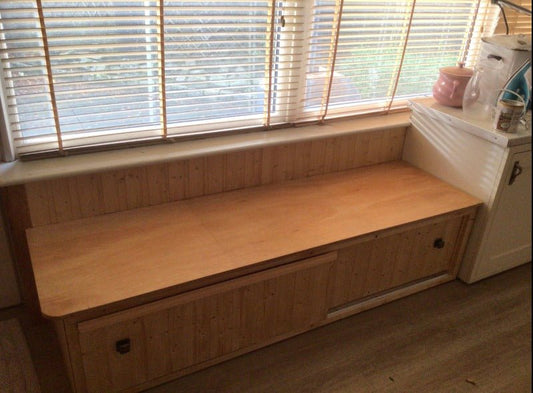 measure window bay seat with back. Grey velvet - ISTOOLS