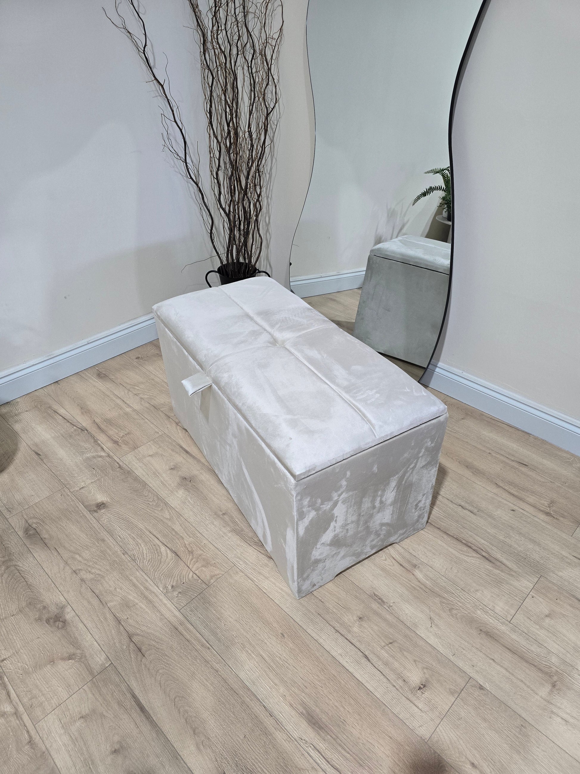 Ottoman deep bedroom storage box bench seat - ISTOOLS