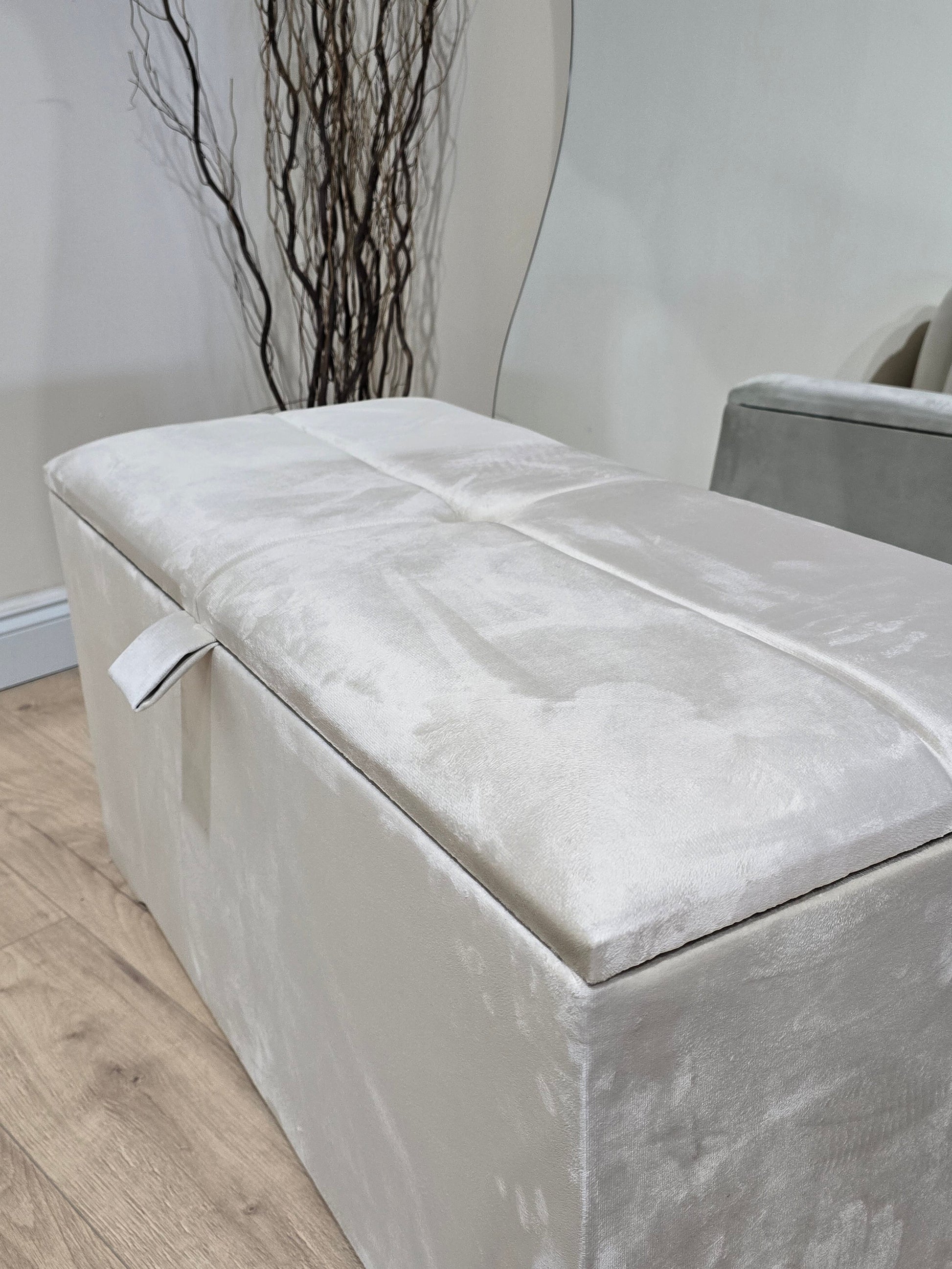 Ottoman deep bedroom storage box bench seat - ISTOOLS