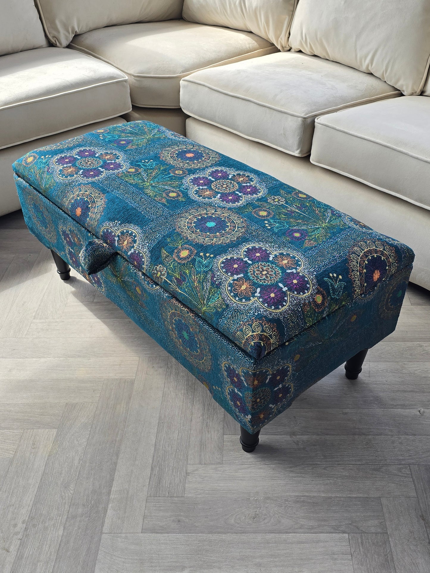 PREMIUM LOOP FLORAL GREEN PATTERN FOOTSTOOL CIRCLE BENCH COFFEE TABLE - ISTOOLS