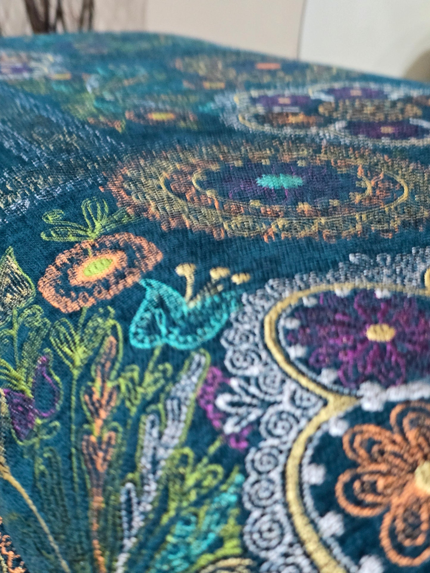 PREMIUM LOOP FLORAL GREEN PATTERN FOOTSTOOL CIRCLE BENCH COFFEE TABLE - ISTOOLS