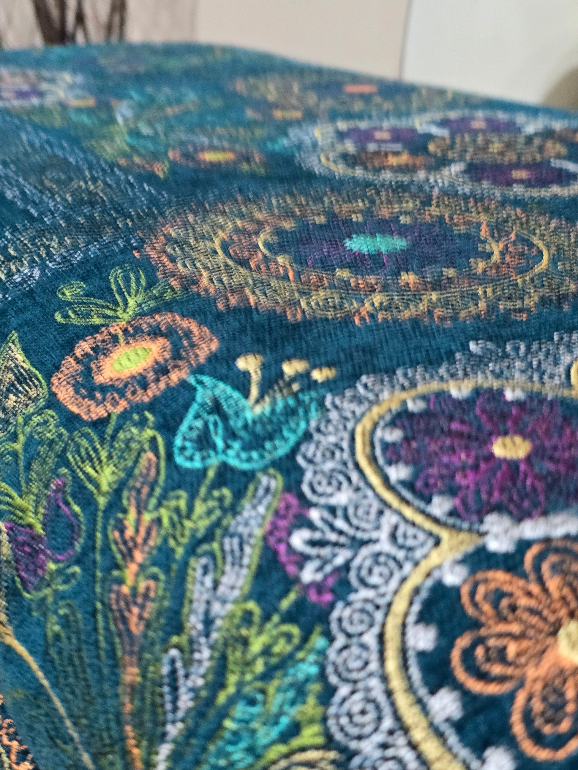 PREMIUM LOOP FLORAL GREEN PATTERN FOOTSTOOL CIRCLE BENCH COFFEE TABLE - ISTOOLS