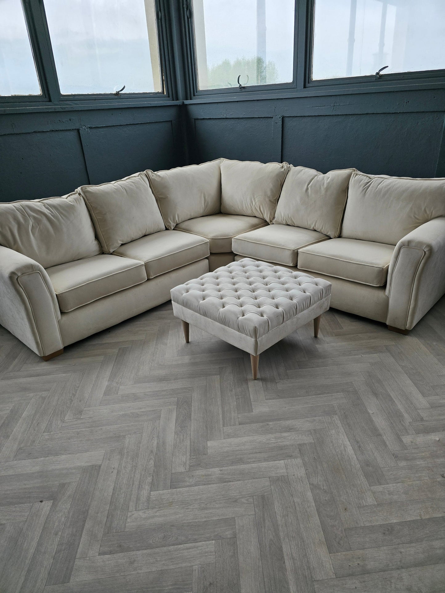 Premium non storage Coffee Table Bench, Chesterfield Footstool table - ISTOOLS