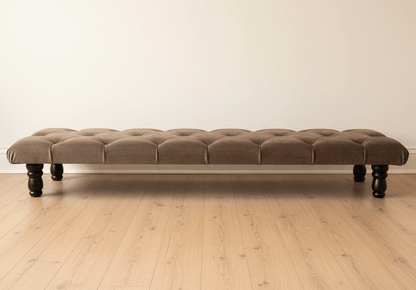 Luxury velvet Chesterfield ottoman with memory foam cushion - ISTOOLS