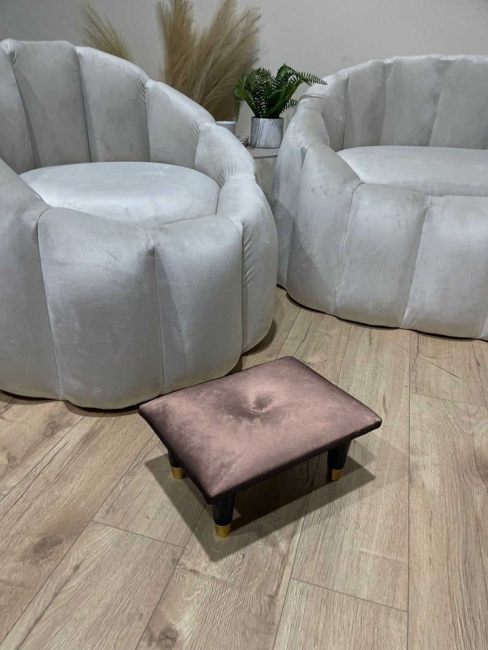 Small brown footrest pouffe - ISTOOLS