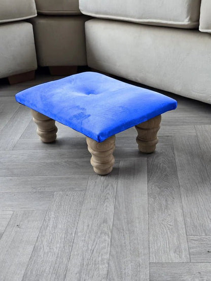 Small Creamy White Footrest Pouffe – Handmade Velvet Ottoman UK - ISTOOLS