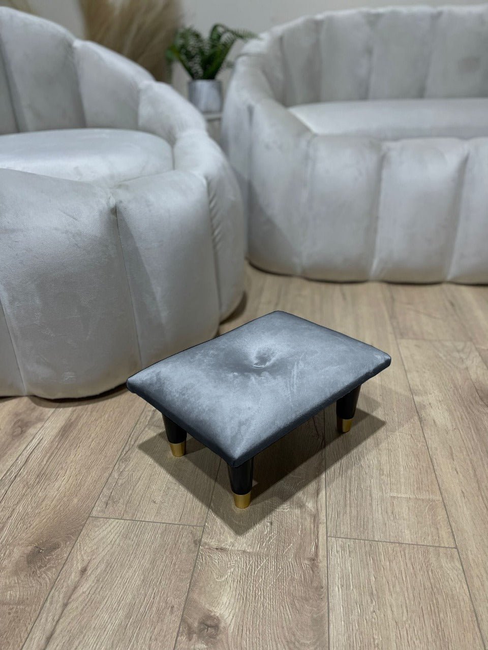 Small dark grey footrest pouffe - ISTOOLS