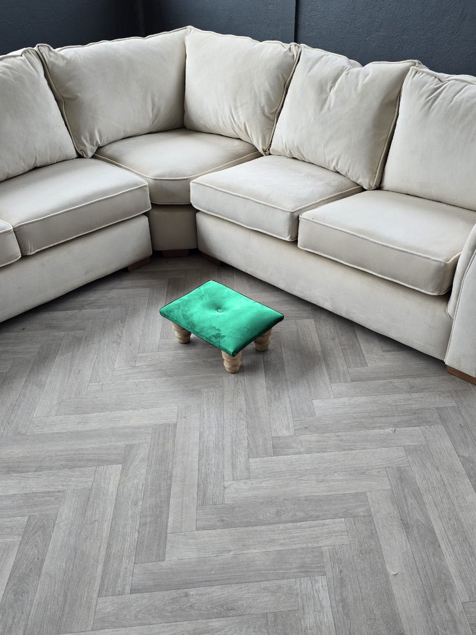 Small green footrest pouffe - ISTOOLS