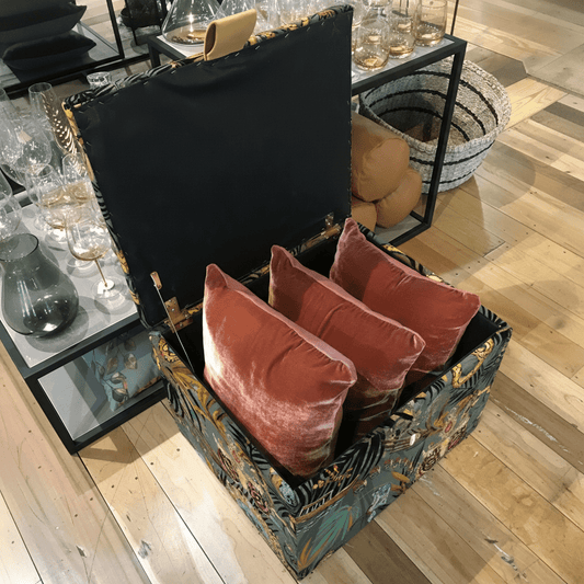 Small Square Buttoned Ottoman Box UK bec - ISTOOLS