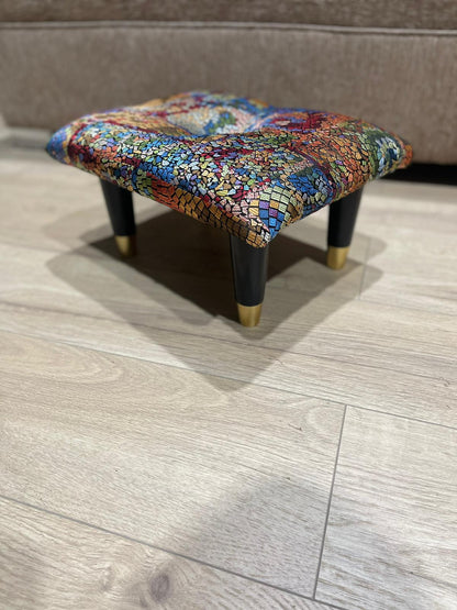 Small stained glass footrest pouffe - ISTOOLS