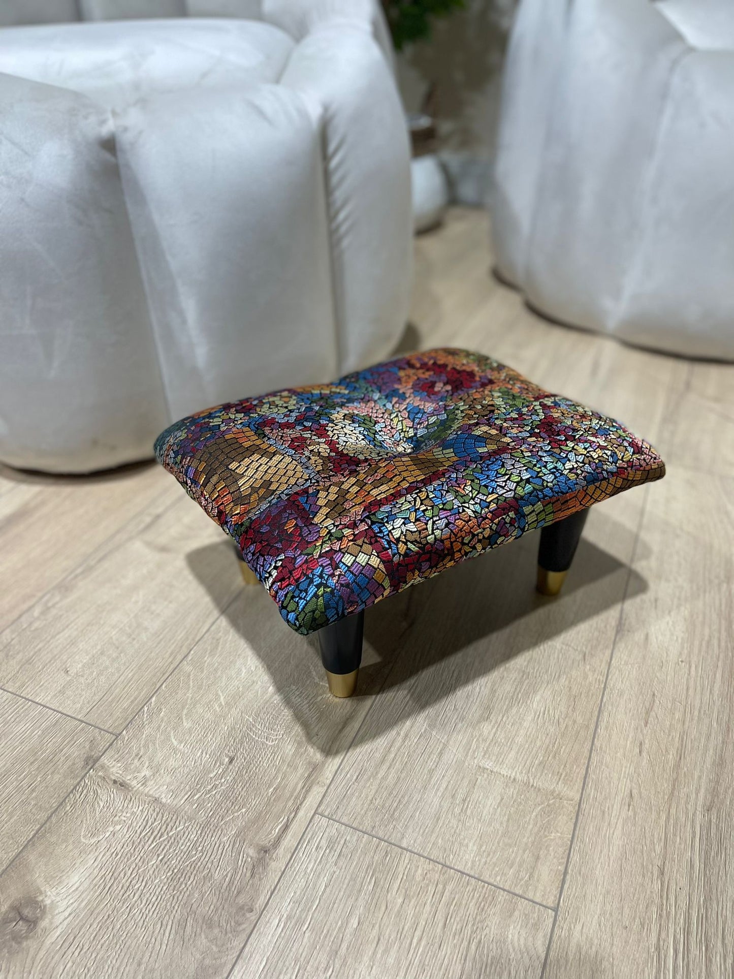 Small stained glass footrest pouffe - ISTOOLS