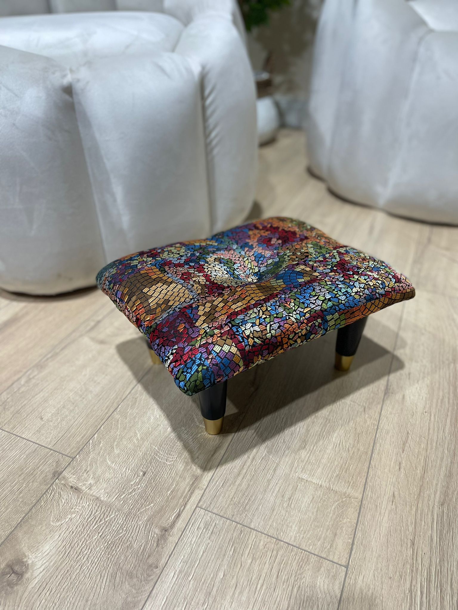 Small stained glass footrest pouffe - ISTOOLS