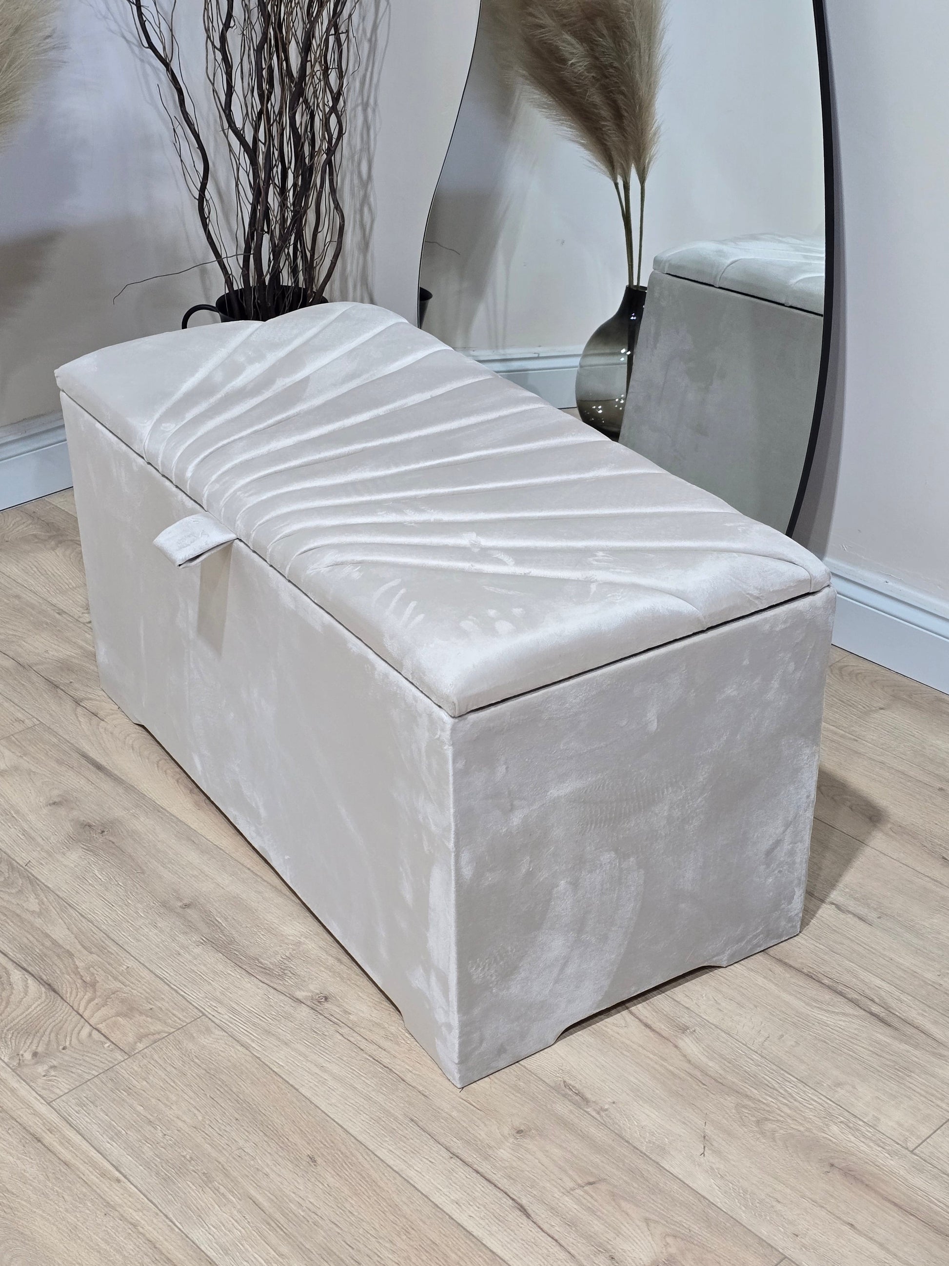 sunshine bedroom Ottoman deep bedroom storage box bench seat - ISTOOLS