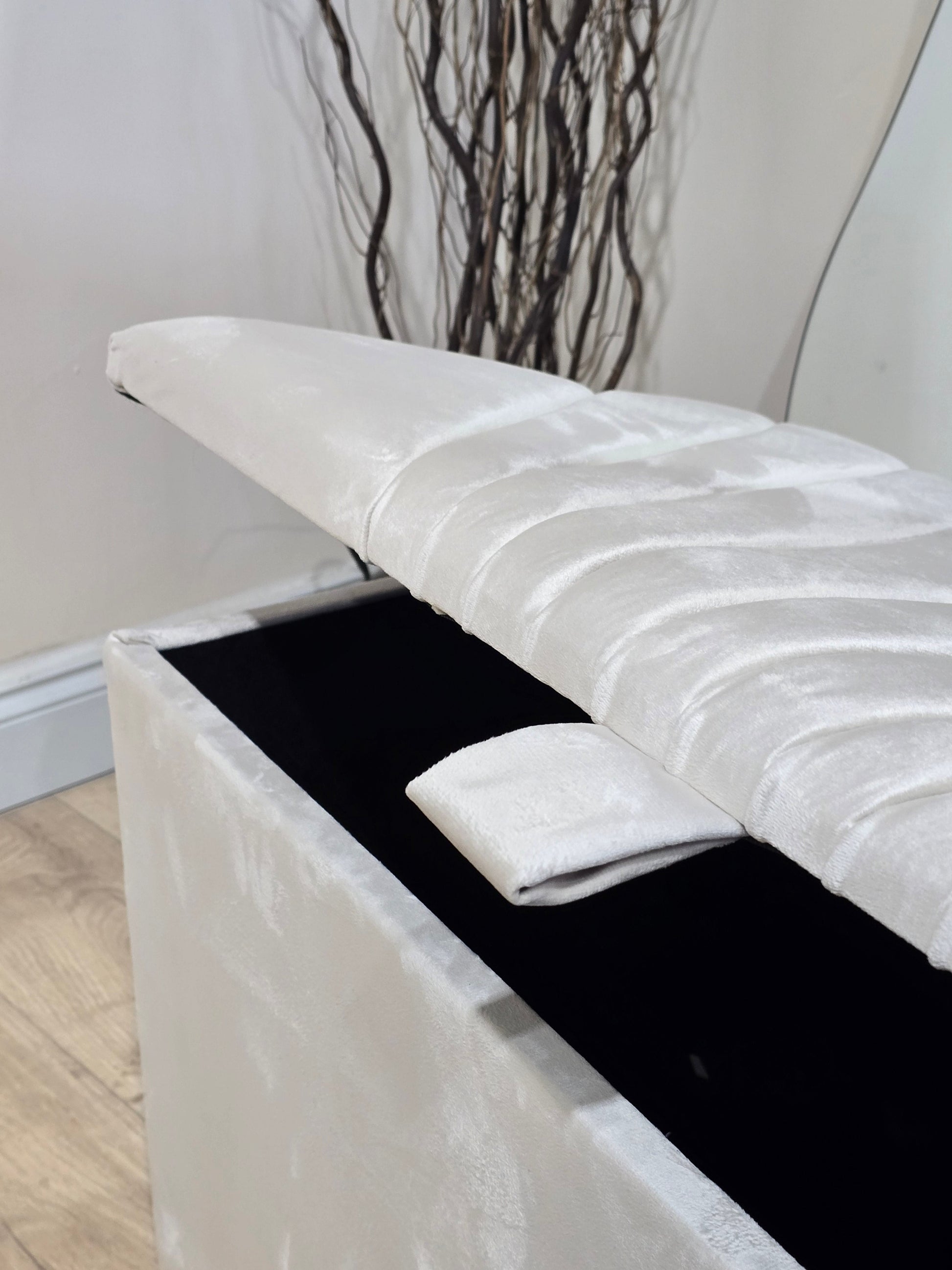 sunshine bedroom Ottoman deep bedroom storage box bench seat - ISTOOLS