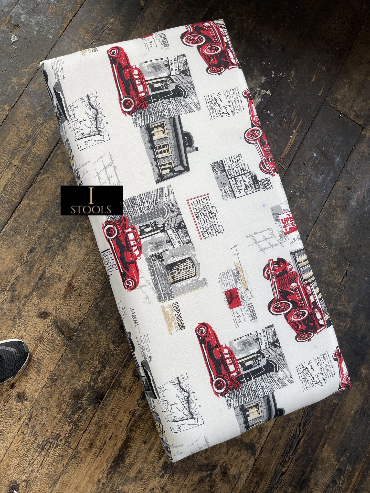 Plain Top multicolour Printed footstool - ISTOOLS