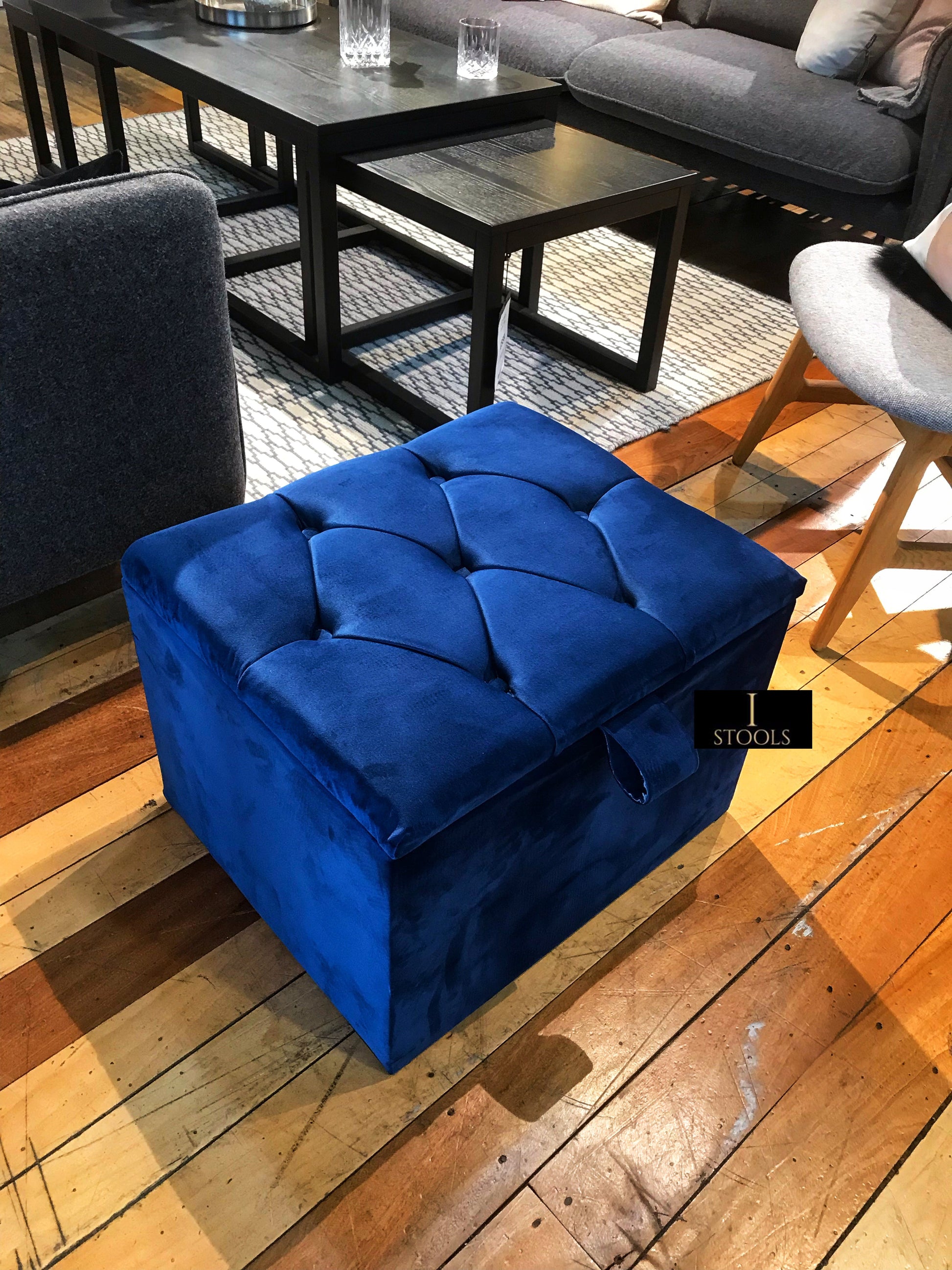 Small coffee table Storage Box | Footrest with Storage | Pouffe - ISTOOLS